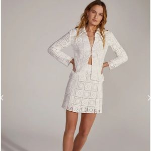 FAVORITE DAUGHTER - THE CROCHET DREAM TOP